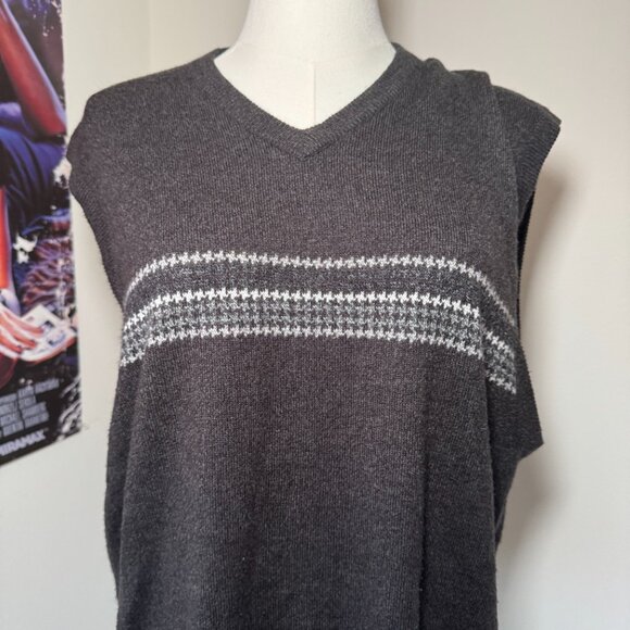 Dockers Dark Grey Patterned Sweater Vest - Picture 5 of 10